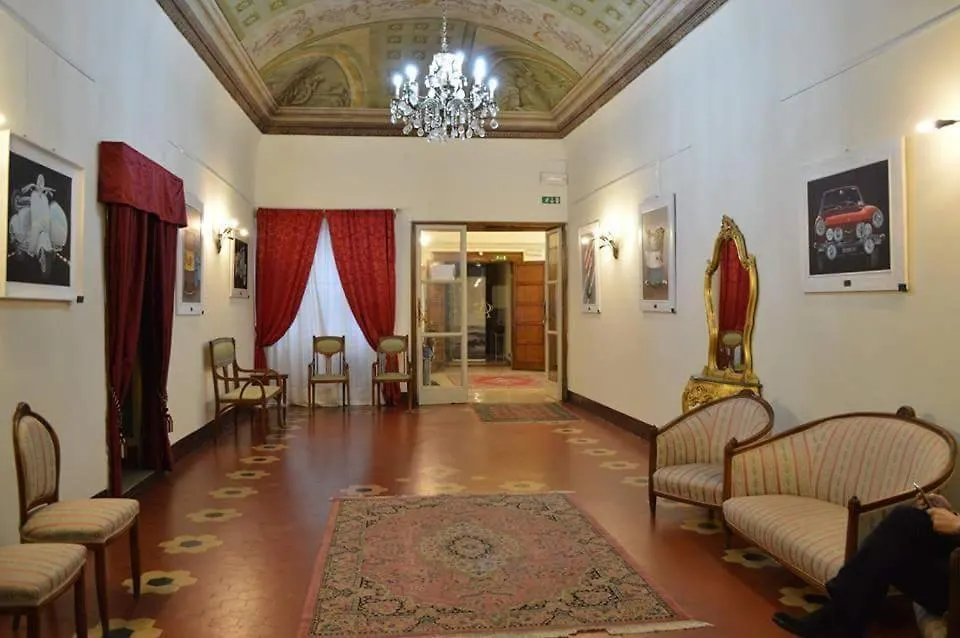 Allegra Toscana - Affittacamere Guest House Arezzo 2*,  Itália